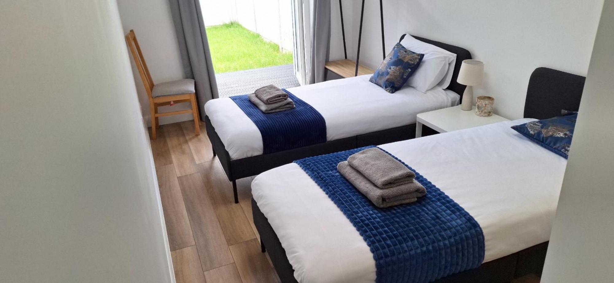 New 3 Bedrooms Flat In Ashford Near Heathrow Ashford (Surrey) Exterior foto